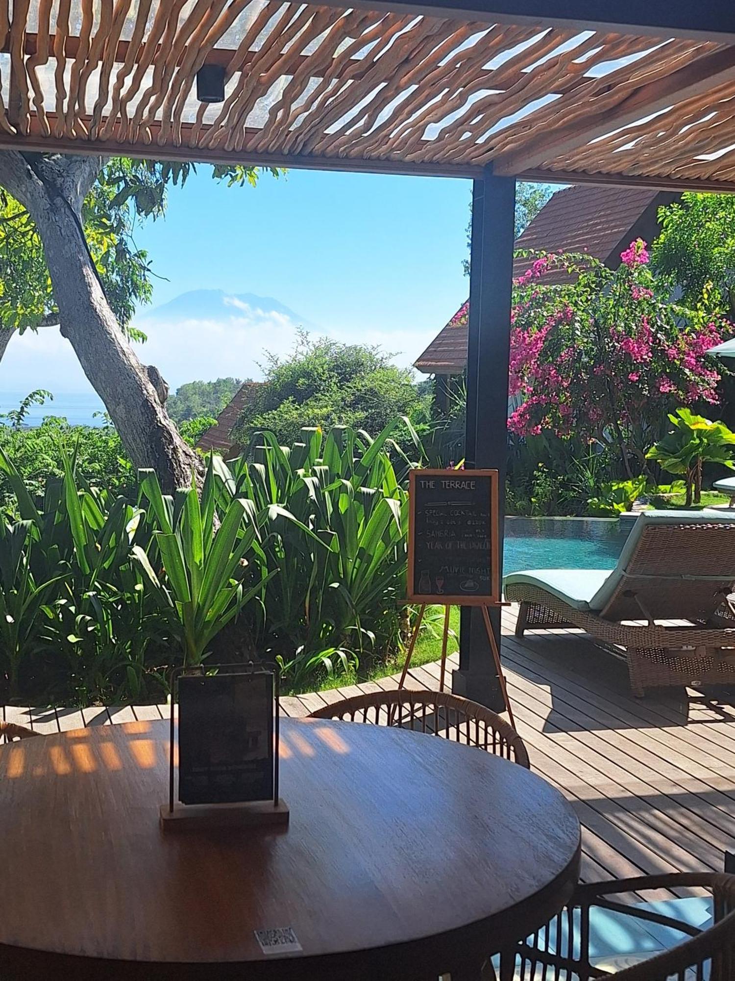 Deep Roots Dive & Yoga Resort Ped Extérieur photo